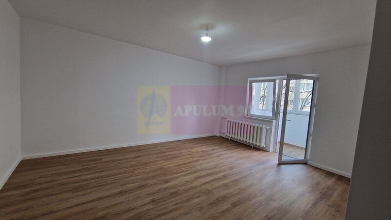 Apartament 3 camere Nerva Traian.